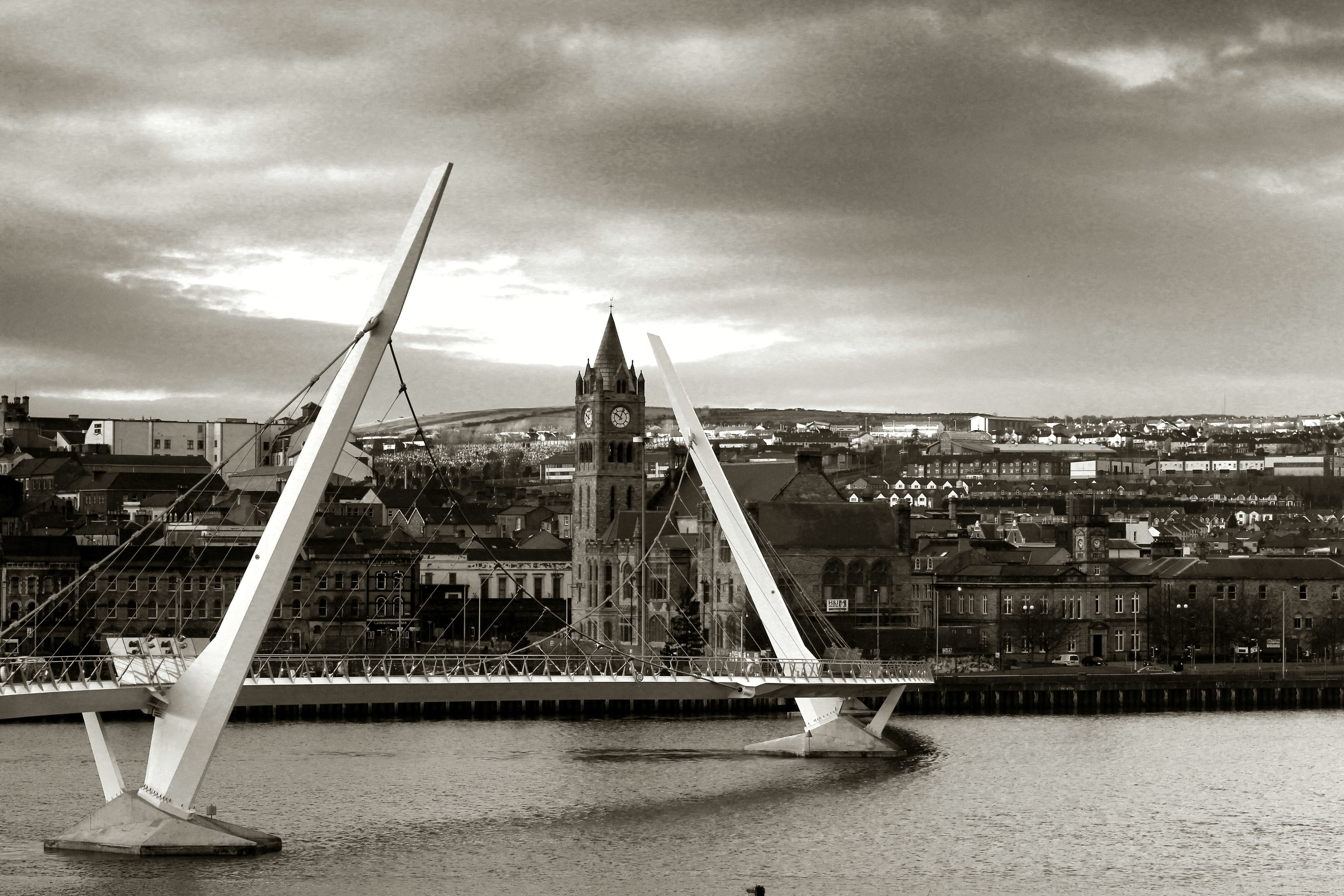 Peace Bridge, Derry